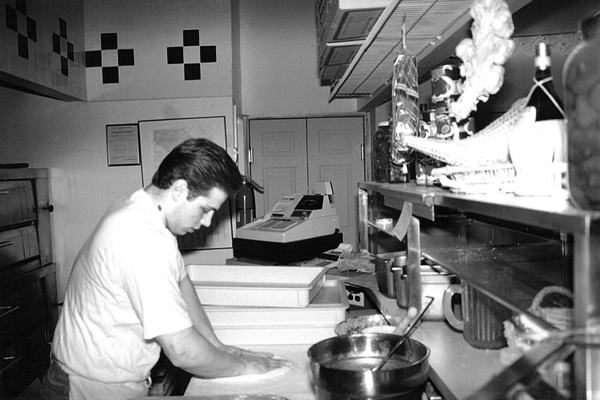 circa 1993 - Mark making pizza at Amore in Scarsdale